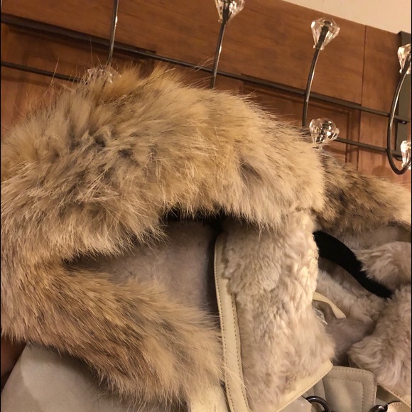 Leather Outlined Fur Coach Shearling - Picture 2 of 5